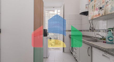Residential - Condo/Apartment - T4 - Arroios, Lisbon - PT