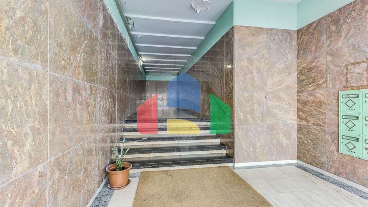 Residential - Condo/Apartment - T1 - Arroios, Lisbon - PT