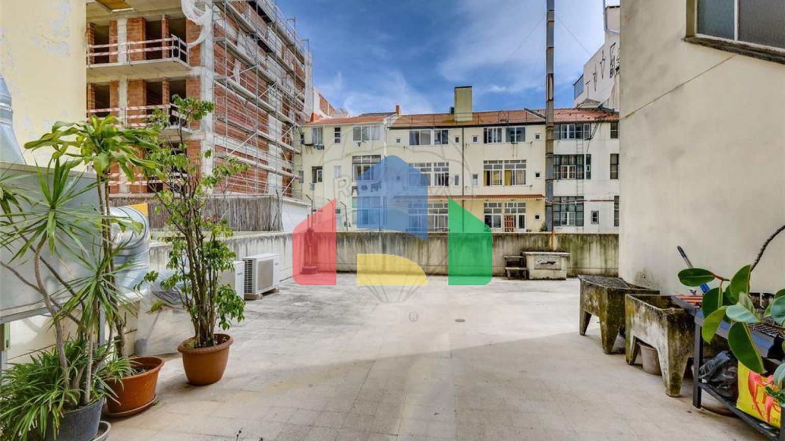 Residential - Condo/Apartment - T1 - Arroios, Lisbon - PT