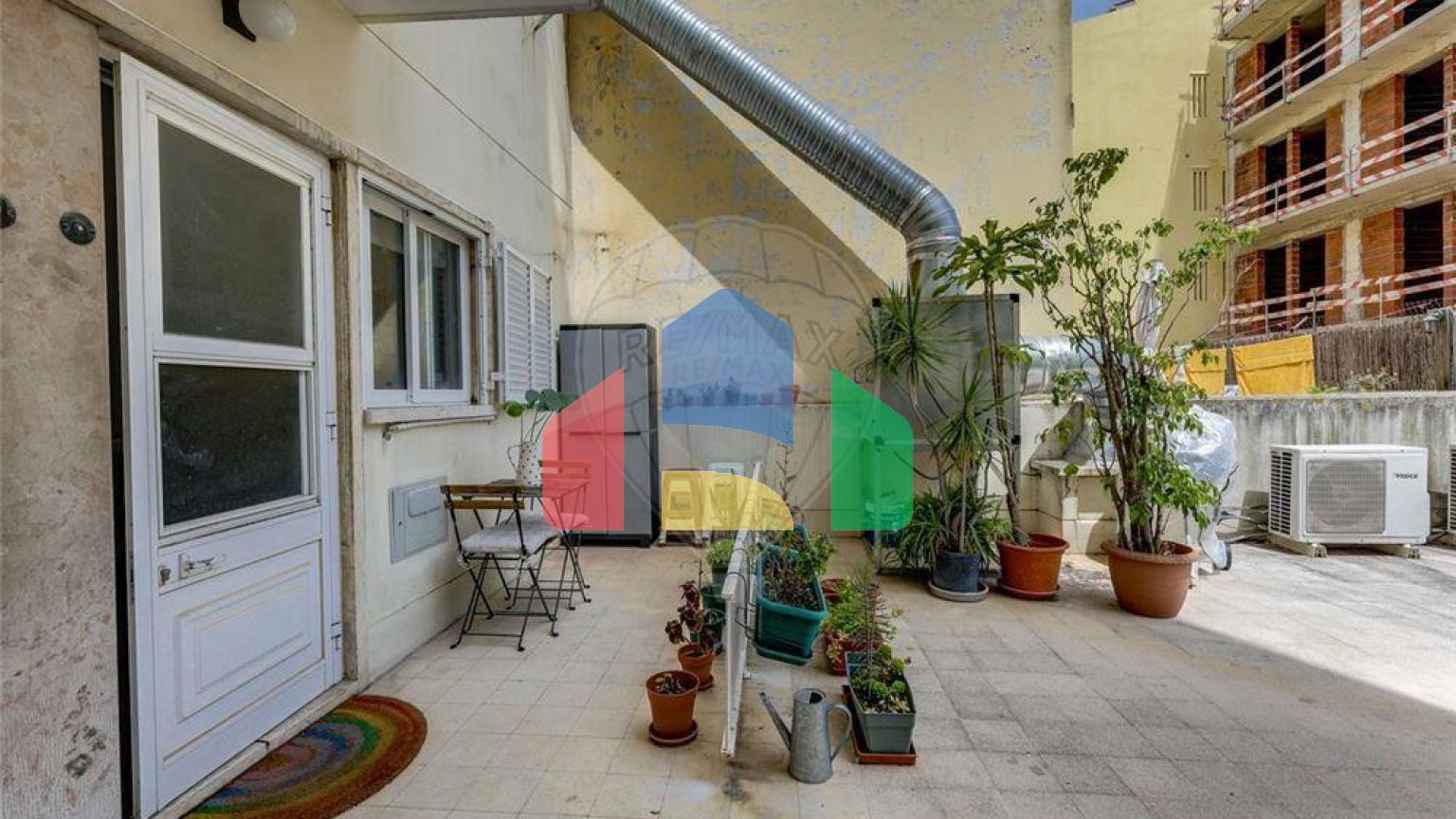 Residential - Condo/Apartment - T1 - Arroios, Lisbon - PT