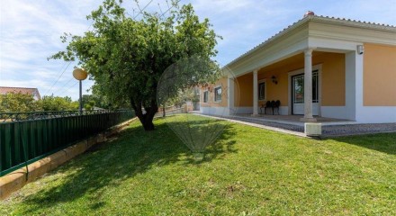Residential - Single Family Home - T4 - Benedita, Alcobaca - PT