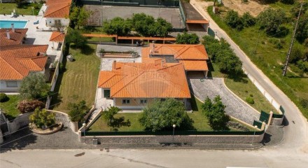 Residential - Single Family Home - T4 - Benedita, Alcobaca - PT