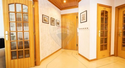 Residential - Condo/Apartment - T1 - Queluz e Belas, Sintra - PT