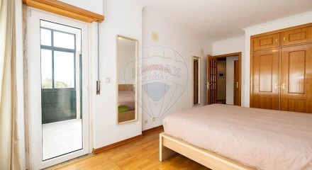 Residential - Condo/Apartment - T1 - Queluz e Belas, Sintra - PT