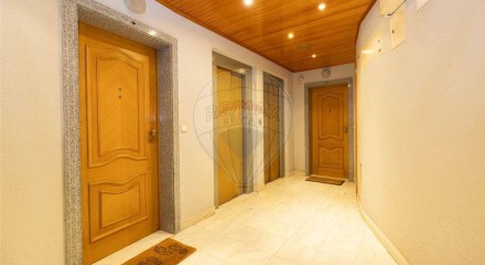 Residential - Condo/Apartment - T1 - Queluz e Belas, Sintra - PT