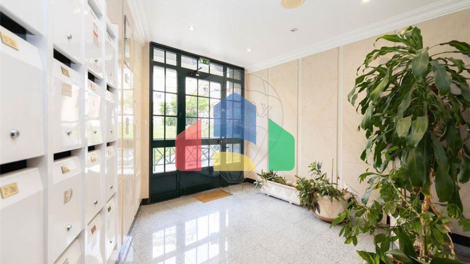 Residential - Condo/Apartment - T1 - Queluz e Belas, Sintra - PT