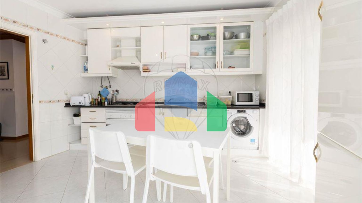 Residential - Condo/Apartment - T1 - Queluz e Belas, Sintra - PT