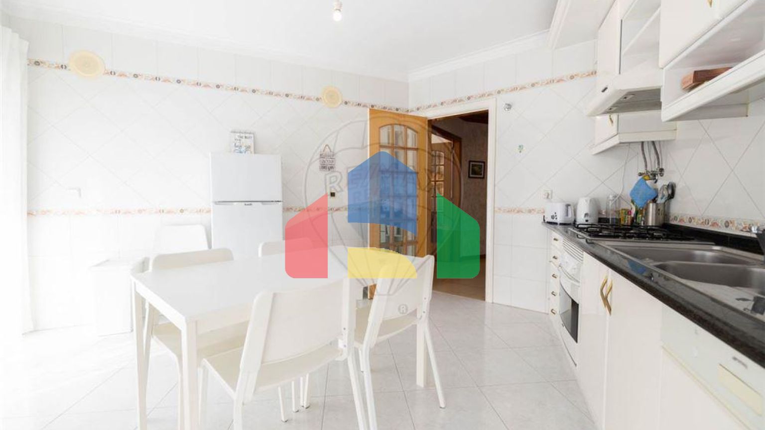 Residential - Condo/Apartment - T1 - Queluz e Belas, Sintra - PT