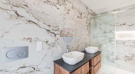 Residential - Single Family Home - T3 - Queluz e Belas, Sintra - PT