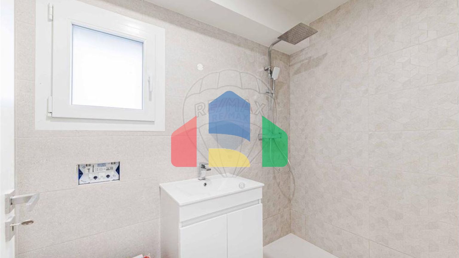 Residential - Single Family Home - T3 - Queluz e Belas, Sintra - PT