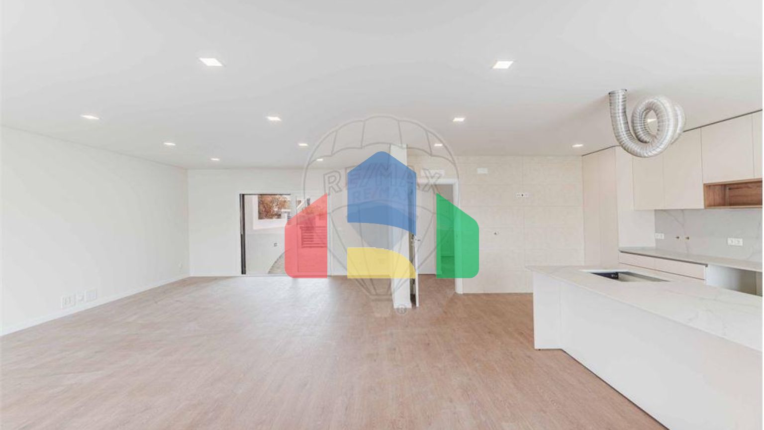 Residential - Single Family Home - T3 - Queluz e Belas, Sintra - PT