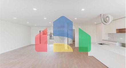 Residential - Single Family Home - T3 - Queluz e Belas, Sintra - PT