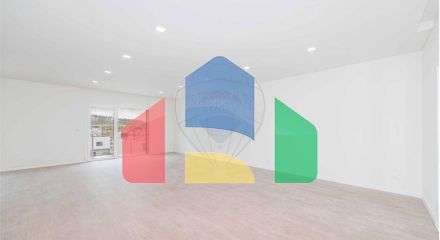 Residential - Single Family Home - T3 - Queluz e Belas, Sintra - PT