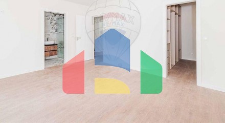 Residential - Single Family Home - T3 - Queluz e Belas, Sintra - PT