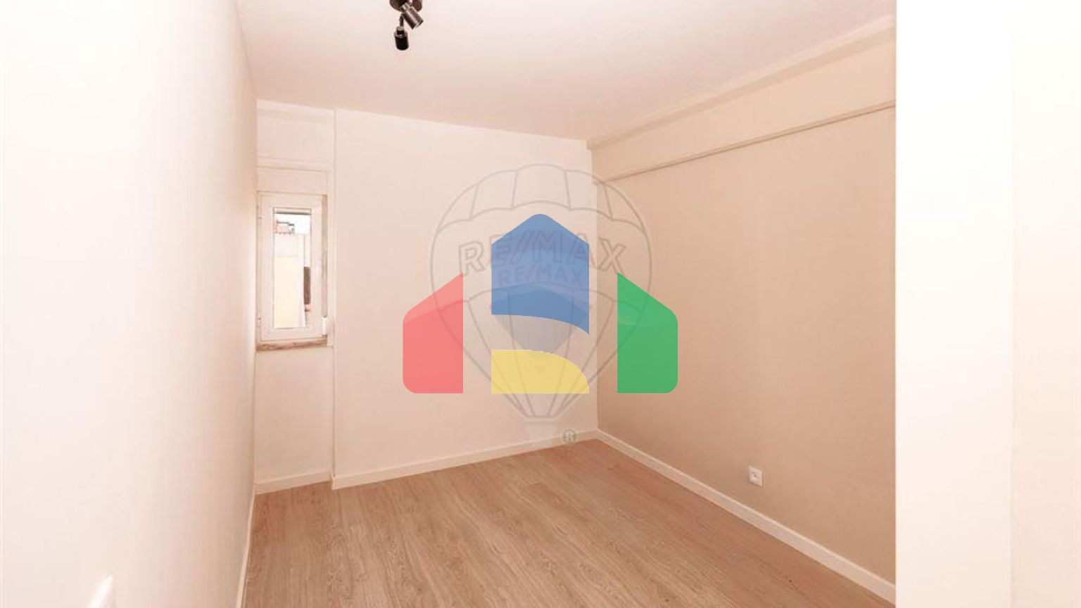Residential - Condo/Apartment - T3 - Sao Domingos de Benfica, Lisbon - PT