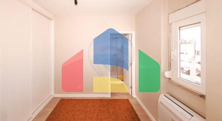 Residential - Condo/Apartment - T3 - Sao Domingos de Benfica, Lisbon - PT