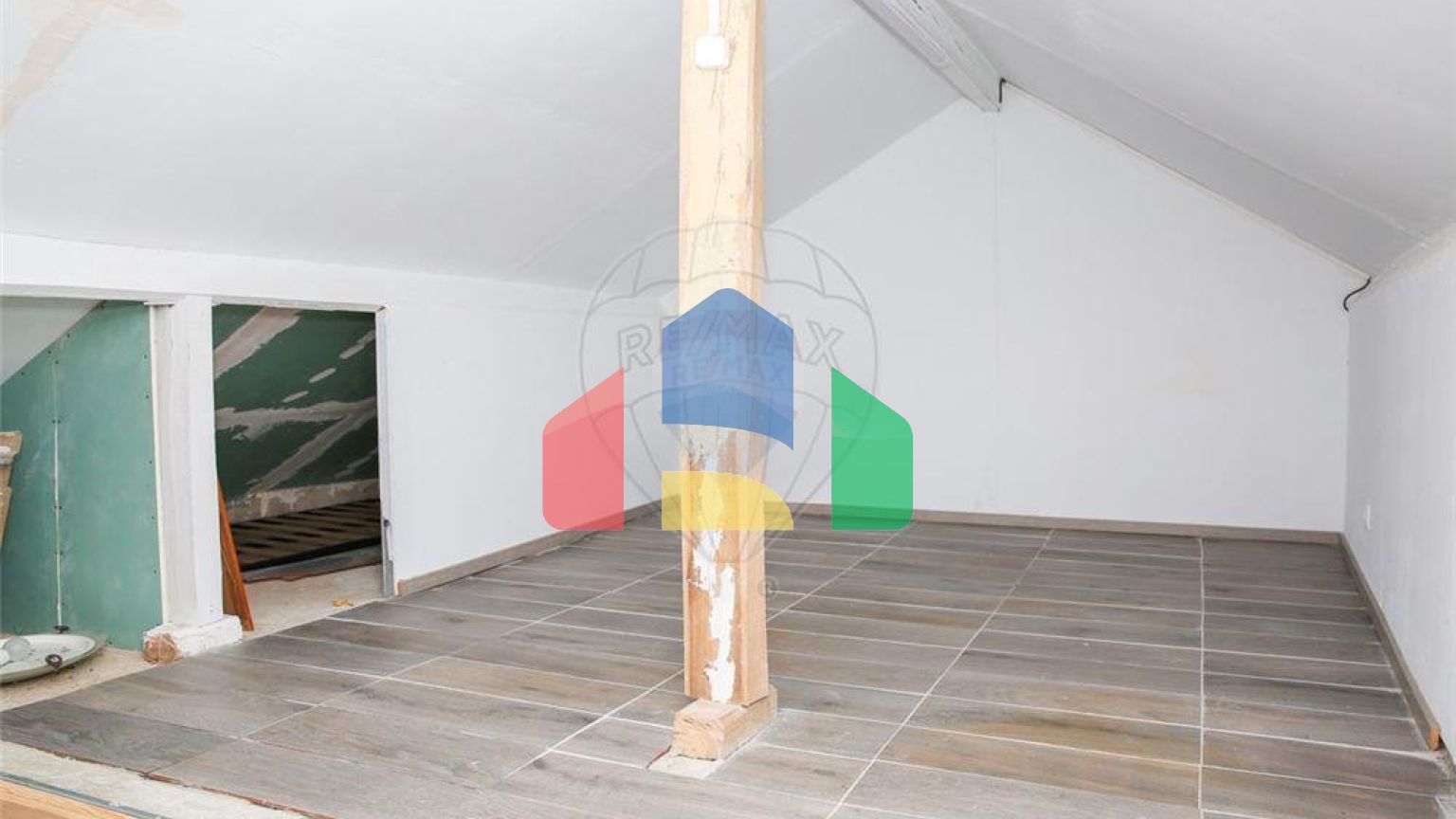 Residential - Single Family Home - T2 - Santo Quintino, Sobral de Monte Agraco - PT