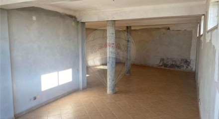 Commercial - Commercial/Retail - Eiras e São Paulo de Frades, Coimbra - PT