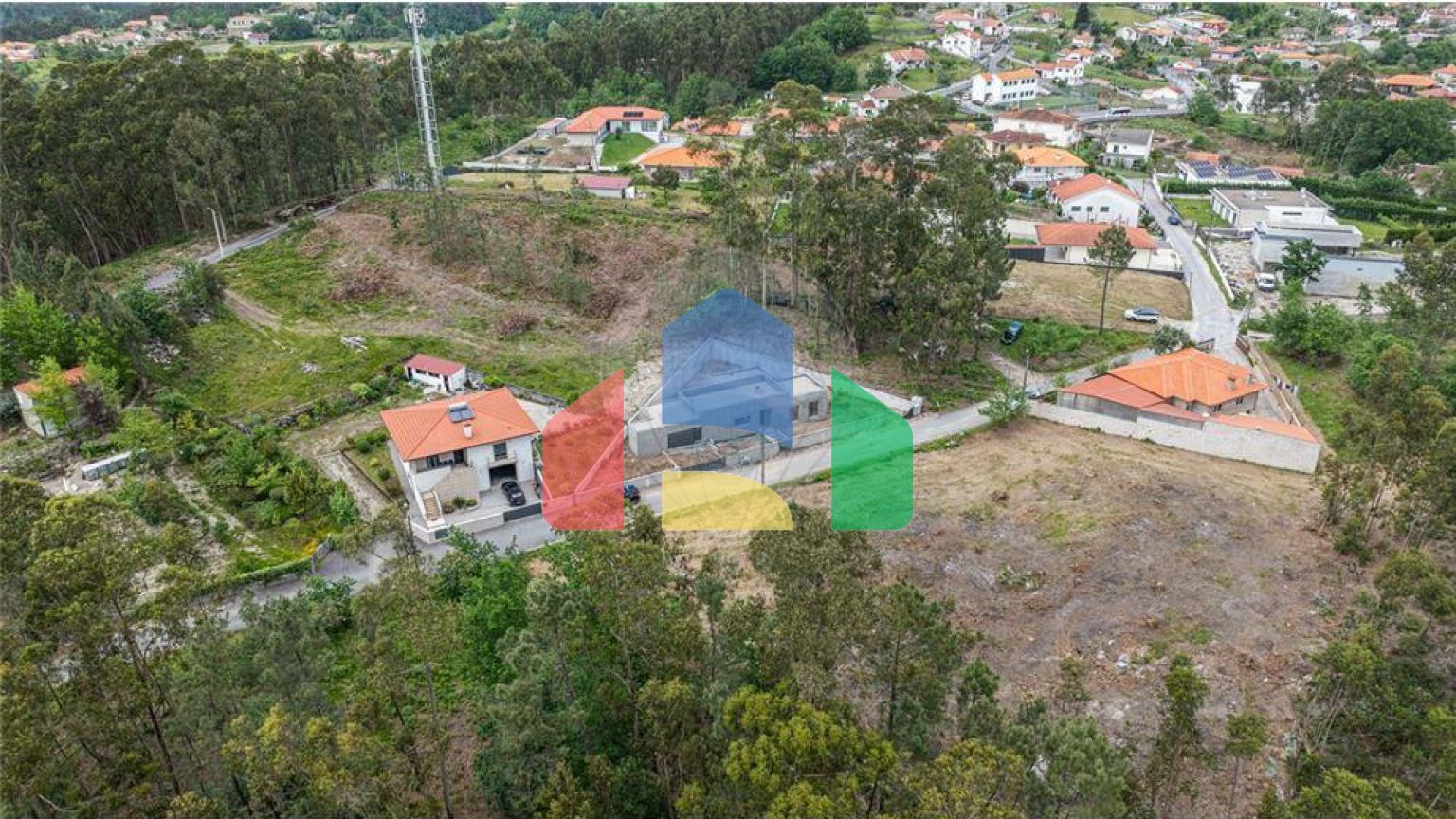 Residential - Single Family Home - T3 - Vinhos, Fafe - PT