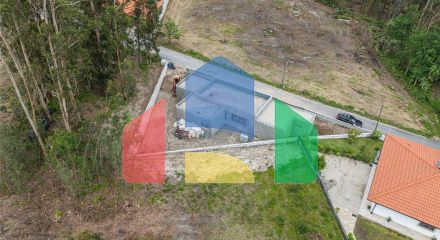 Residential - Single Family Home - T3 - Vinhos, Fafe - PT