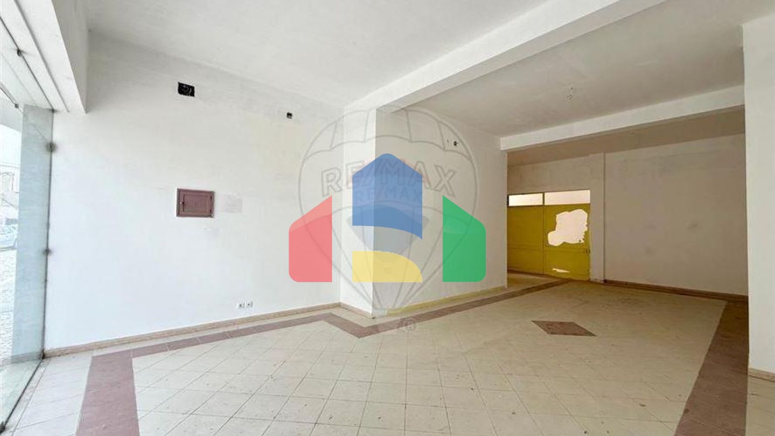 Commercial - Commercial/Retail - Faro (Sé e São Pedro), Faro - PT