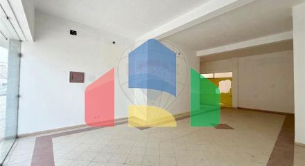 Commercial - Commercial/Retail - Faro (Sé e São Pedro), Faro - PT