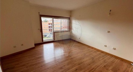 Residential - Condo/Apartment - T3 - Canelas, Vila Nova de Gaia - PT