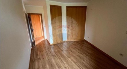 Residential - Condo/Apartment - T3 - Canelas, Vila Nova de Gaia - PT