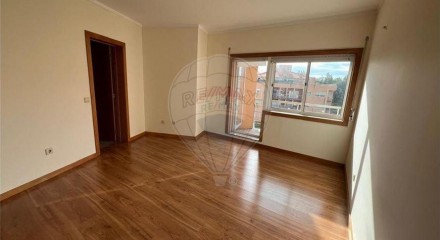 Residential - Condo/Apartment - T3 - Canelas, Vila Nova de Gaia - PT
