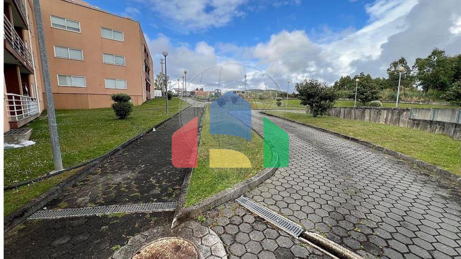 Residential - Condo/Apartment - T3 - Canelas, Vila Nova de Gaia - PT