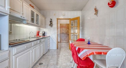 Residential - Condo/Apartment - T2 - Canelas, Vila Nova de Gaia - PT