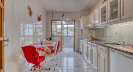 Residential - Condo/Apartment - T2 - Canelas, Vila Nova de Gaia - PT