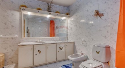Residential - Condo/Apartment - T2 - Canelas, Vila Nova de Gaia - PT