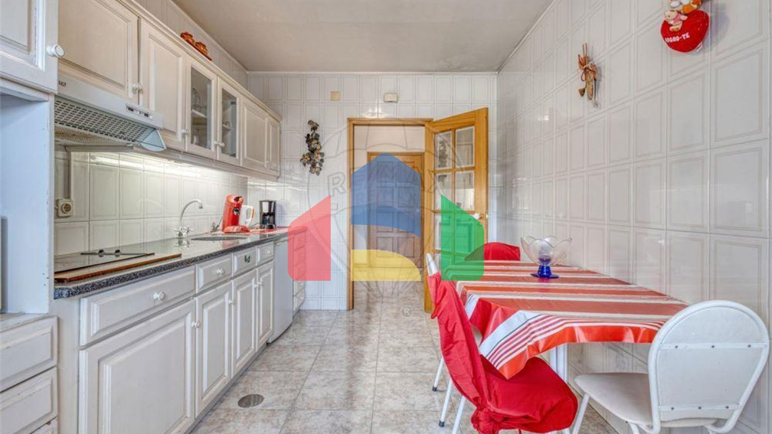 Residential - Condo/Apartment - T2 - Canelas, Vila Nova de Gaia - PT