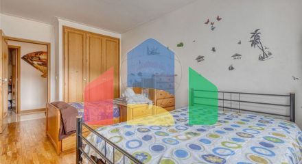 Residential - Condo/Apartment - T2 - Canelas, Vila Nova de Gaia - PT