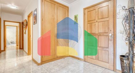 Residential - Condo/Apartment - T2 - Canelas, Vila Nova de Gaia - PT