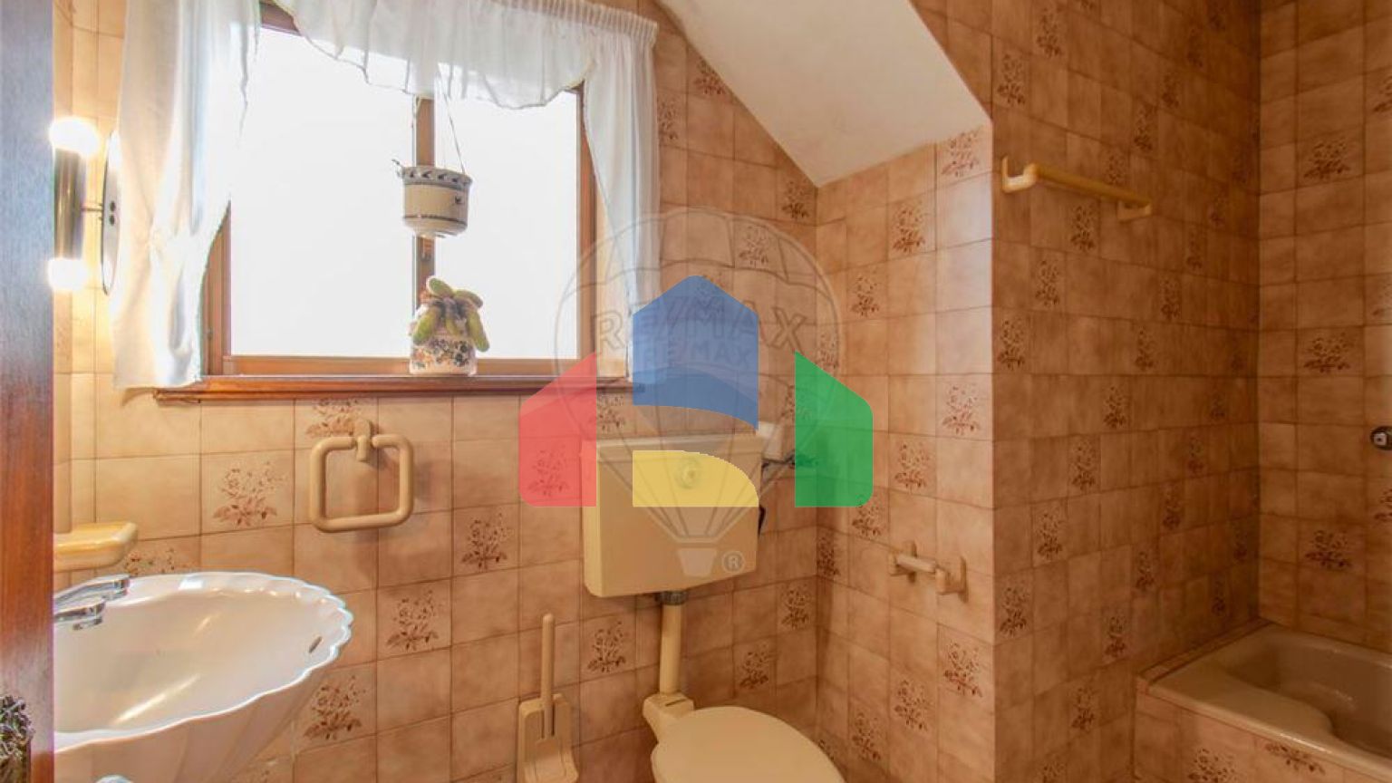 Residential - Single Family Home - T3 - Canelas, Vila Nova de Gaia - PT