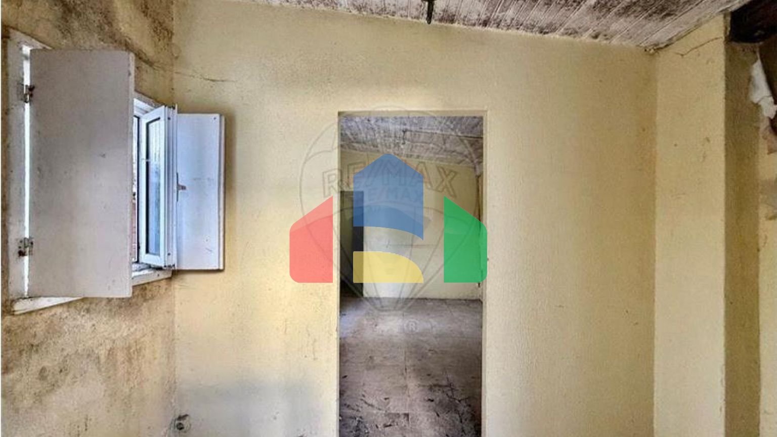 Residential - Single Family Home - T3 - Paranhos, Oporto - PT