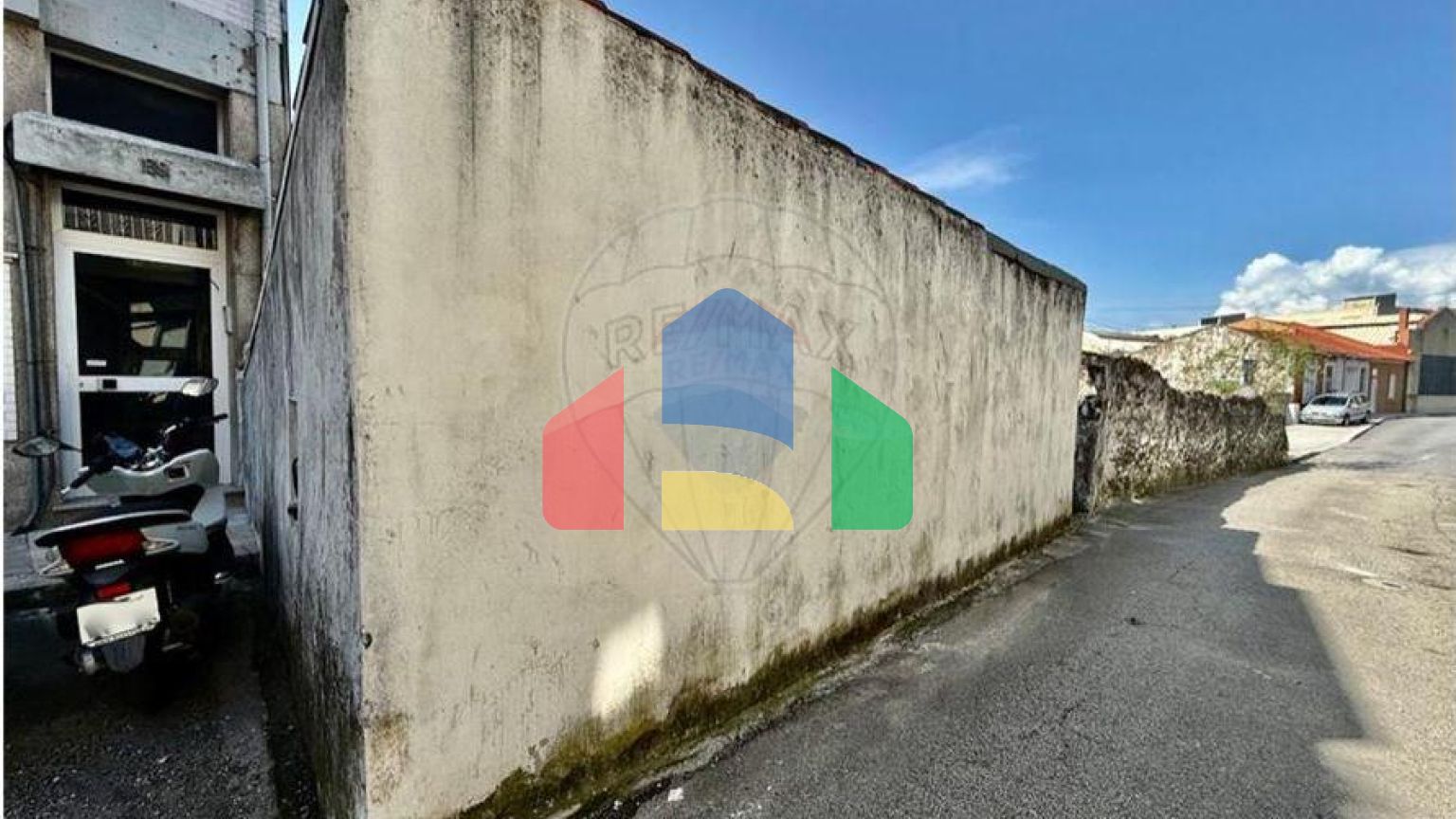 Residential - Single Family Home - T3 - Paranhos, Oporto - PT