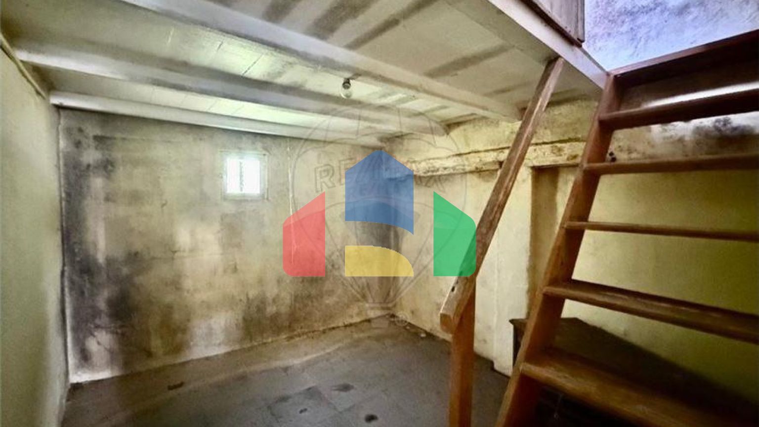 Residential - Single Family Home - T3 - Paranhos, Oporto - PT