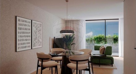 Residential - Condo/Apartment - T2 - Paranhos, Oporto - PT