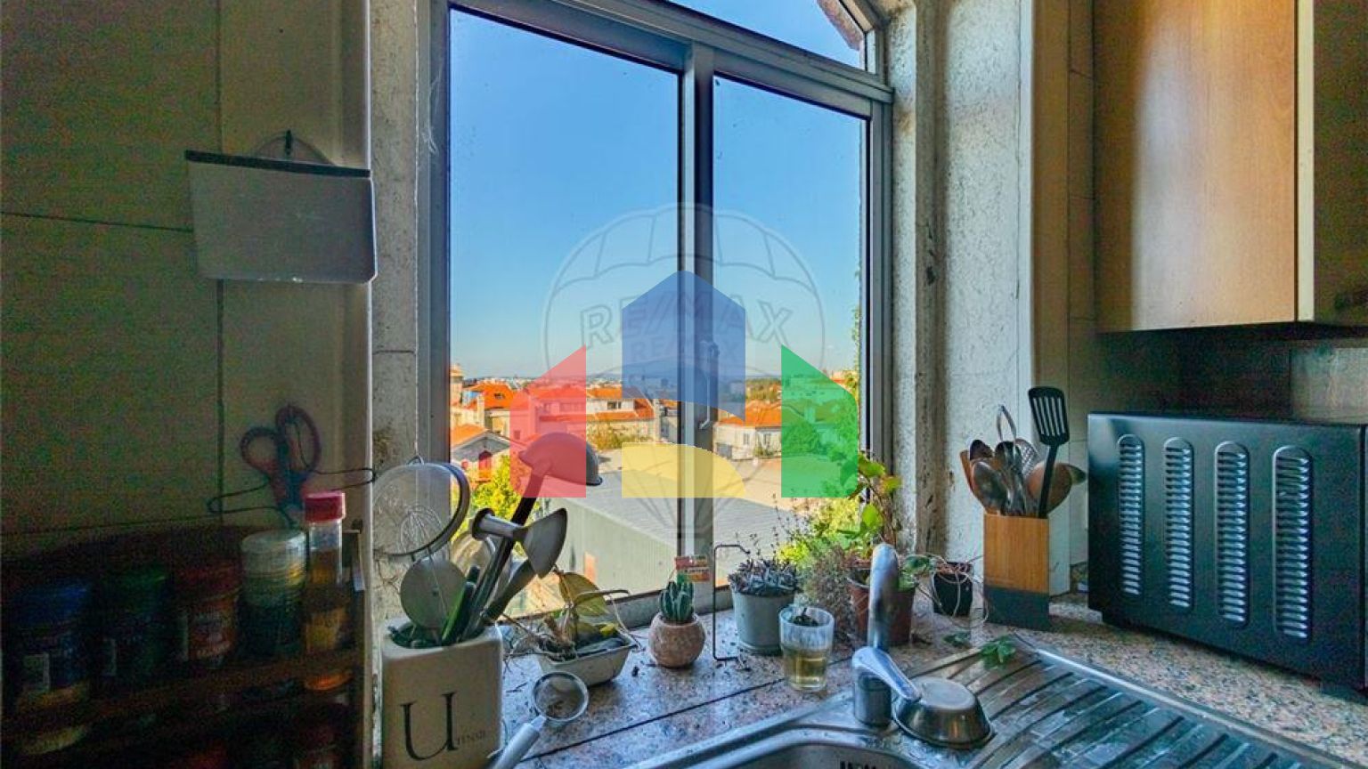 Residential - Single Family Home - T8 - Paranhos, Oporto - PT