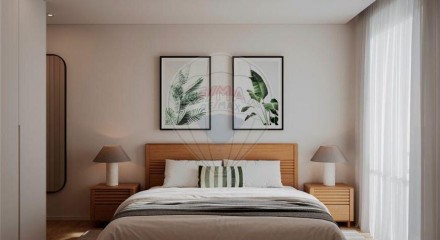 Residential - Condo/Apartment - T2 - Paranhos, Oporto - PT