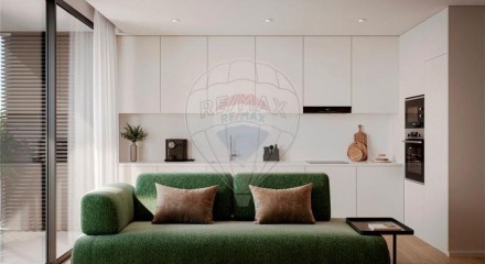 Residential - Condo/Apartment - T2 - Paranhos, Oporto - PT