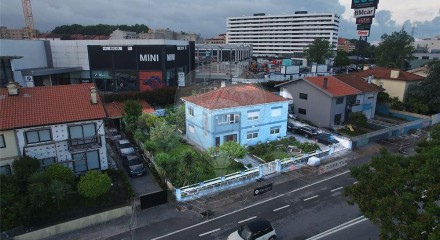 Residential - Single Family Home - T6 - Paranhos, Oporto - PT