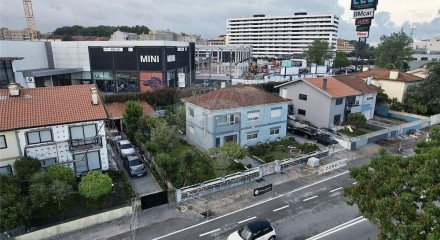 Residential - Single Family Home - T6 - Paranhos, Oporto - PT