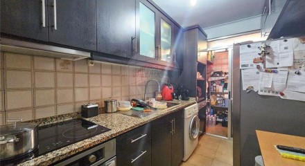Residential - Condo/Apartment - T2 - Paranhos, Oporto - PT