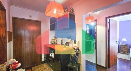 Residential - Condo/Apartment - T2 - Paranhos, Oporto - PT
