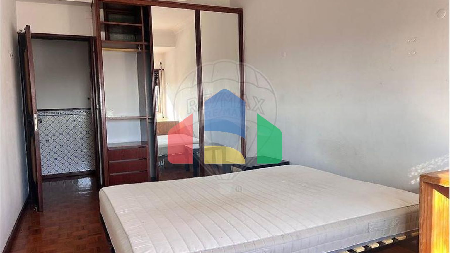 Residential - Condo/Apartment - T3 - Paranhos, Oporto - PT