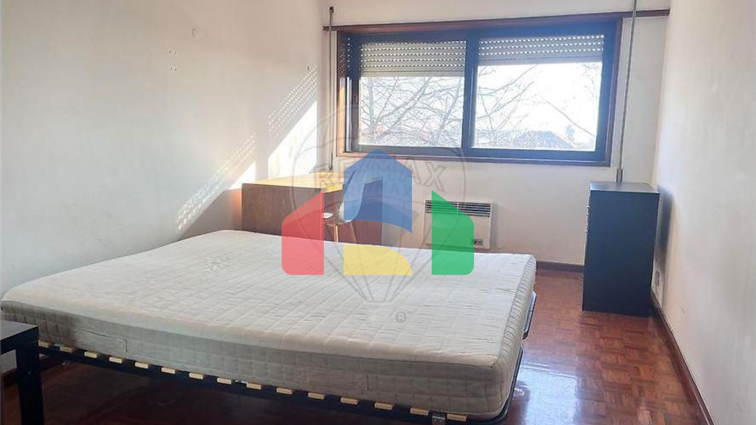 Residential - Condo/Apartment - T3 - Paranhos, Oporto - PT